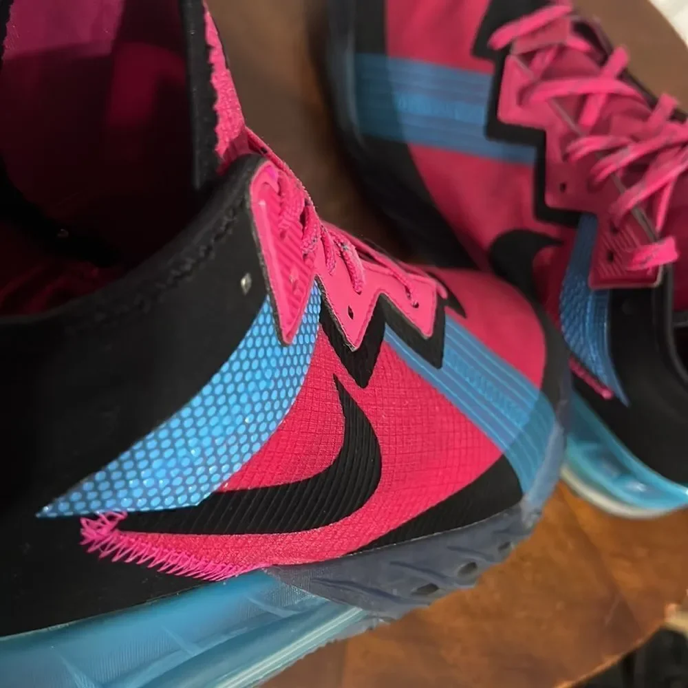 🔥🔥 Nike Lebron XVIII 18 Low Neon Nights Fireberry Black - Men's Sz‎ 11.5 - EUC